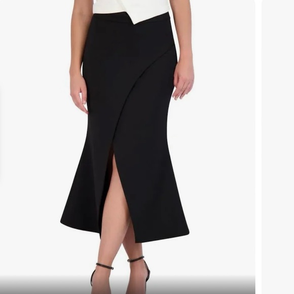 BCBGMAXAZRIA Women’s Crepe Maxi Skirt. Size 6 - Picture 3 of 6